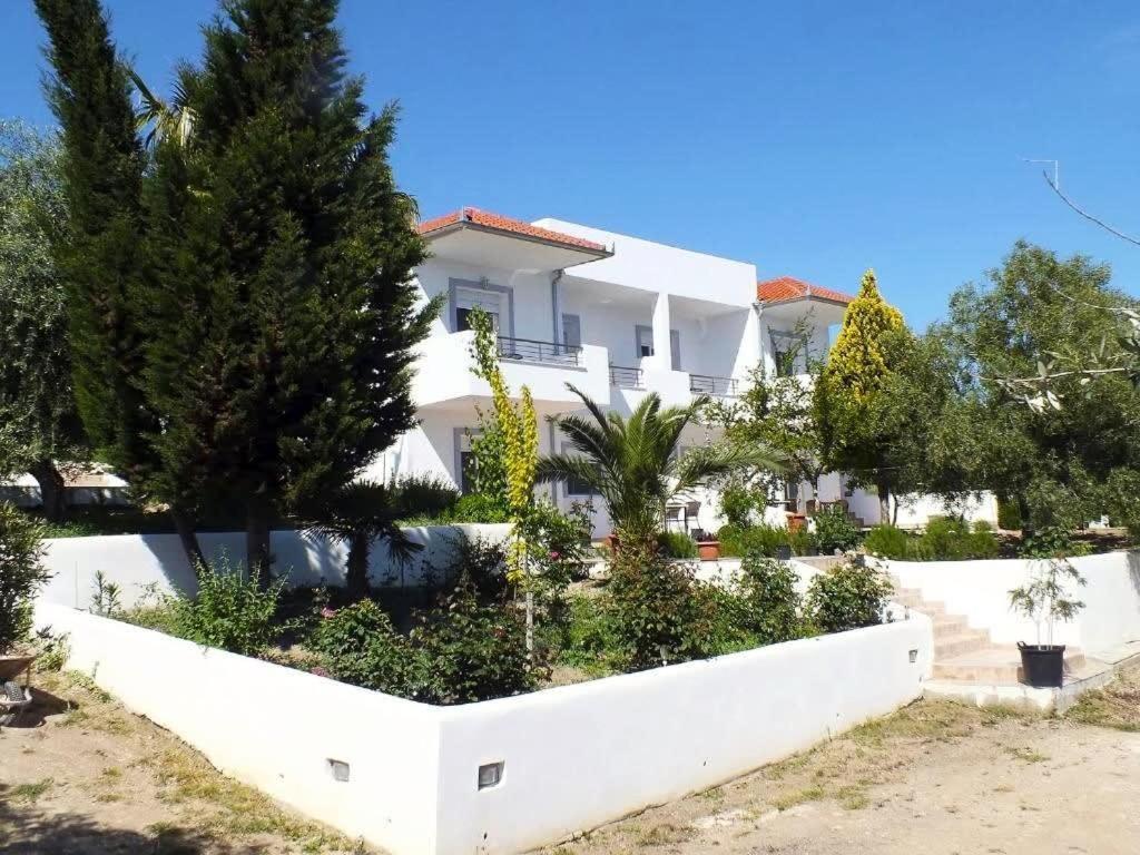 Thasos Seaside Serenity - Seaview & Garden Nests Apartment Astris Bagian luar foto
